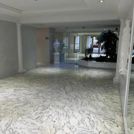 Lägenhet Juan Les Pins Centre Le France Grand 3p Vue *