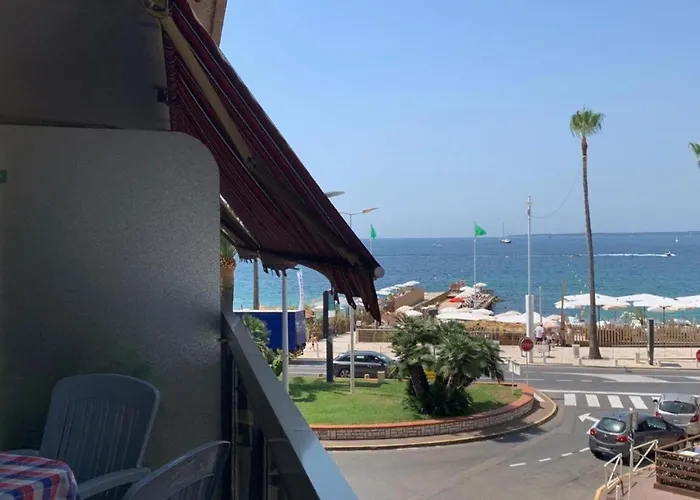 Juan Les Pins Centre Le France Grand 3p Vue Антиб