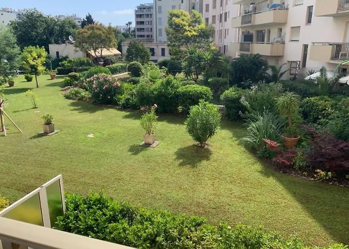 Juan Les Pins Centre Le France Grand 3p Vue Lägenhet *