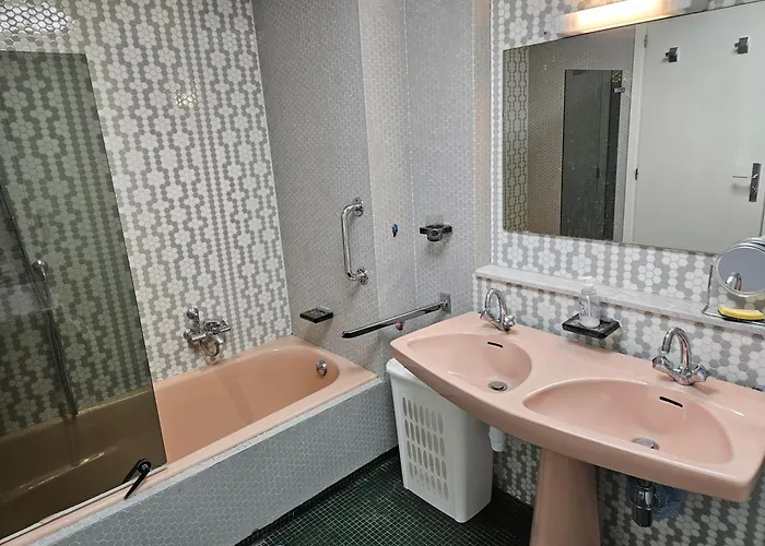 Juan Les Pins Centre Le France Grand 3p Vue Antibes